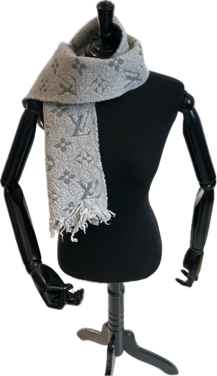 Louis Vuitton - Scarf