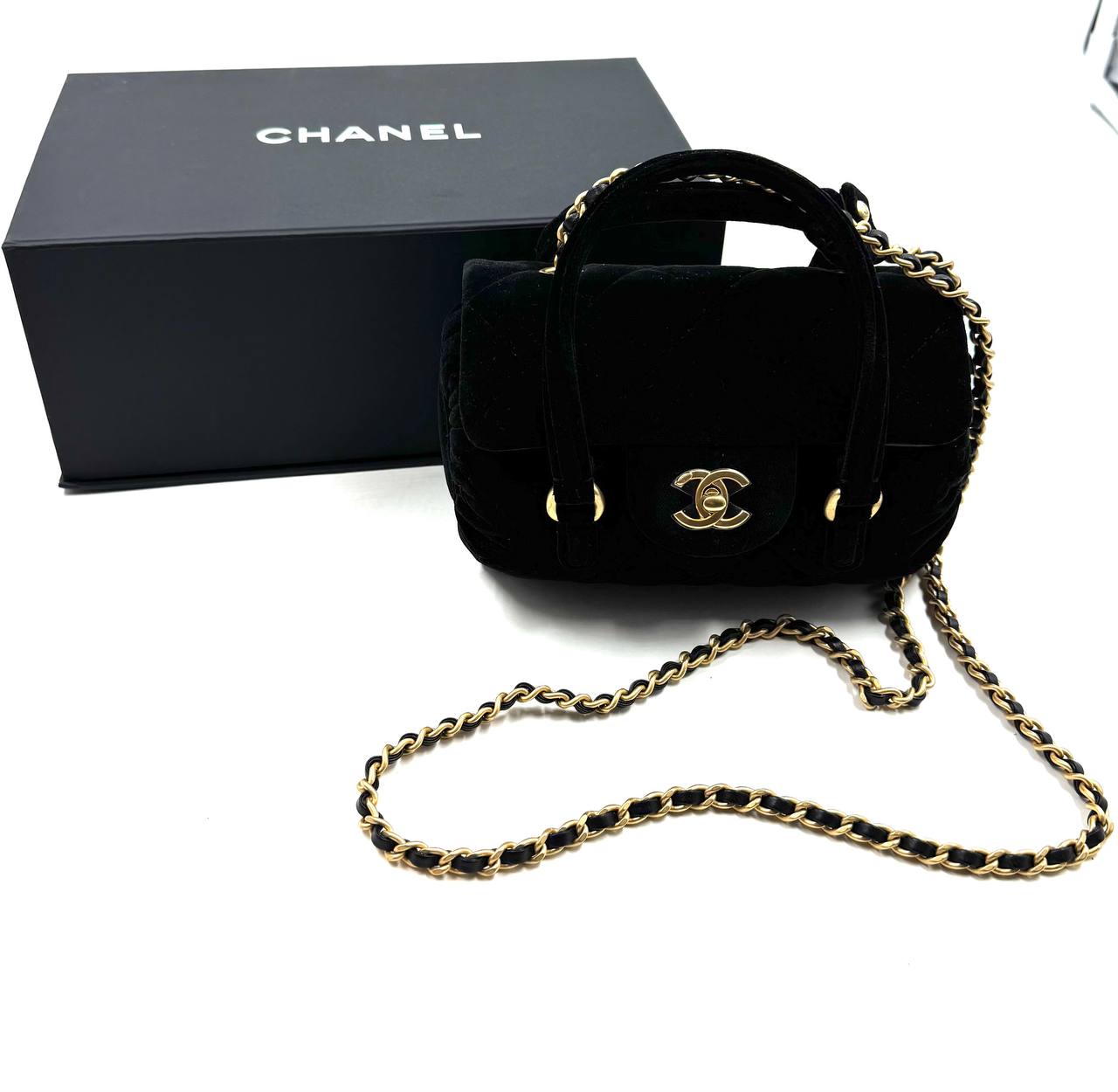 Chanel - Handbag