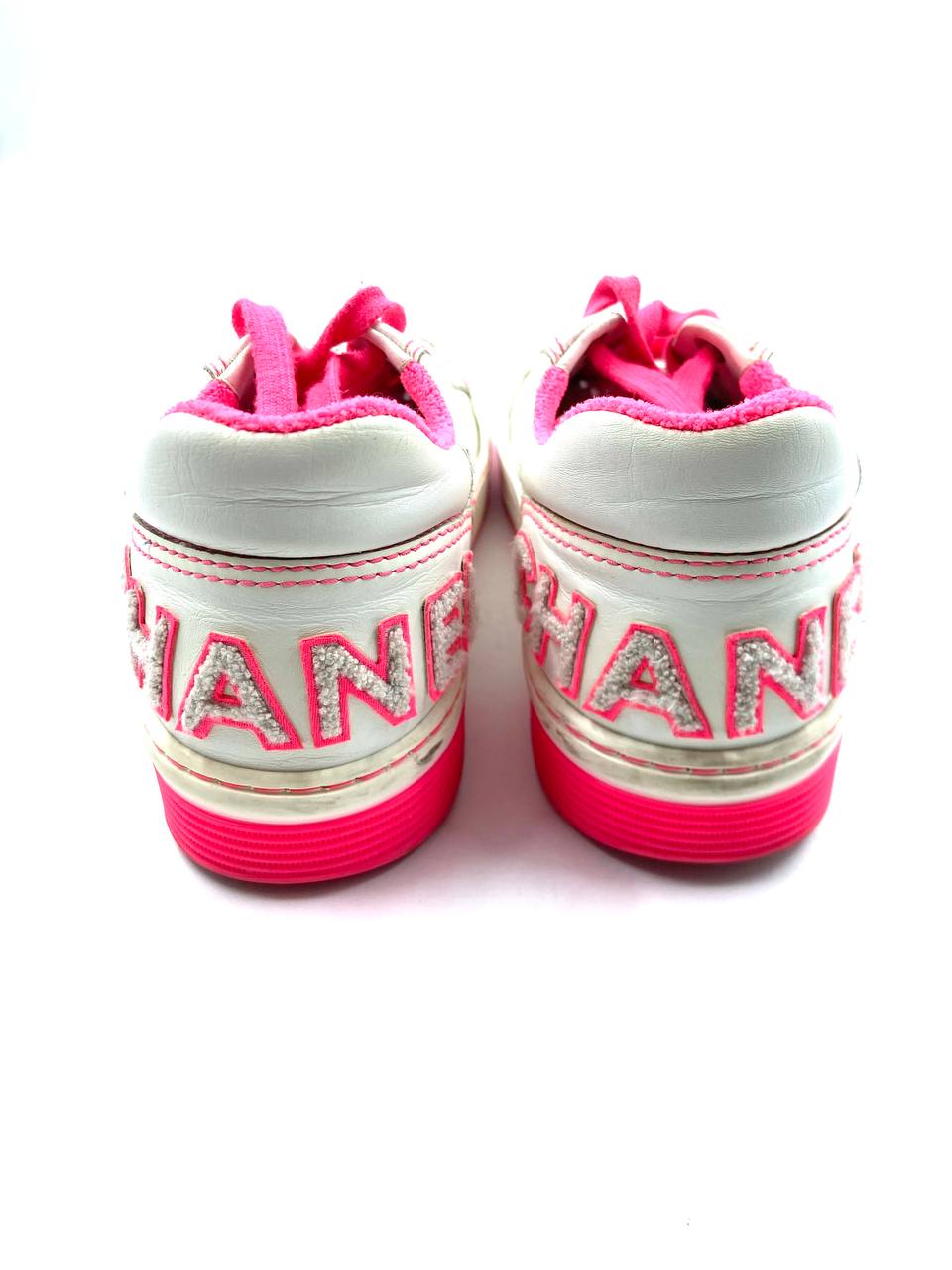 Chanel - Sneakers 37.5