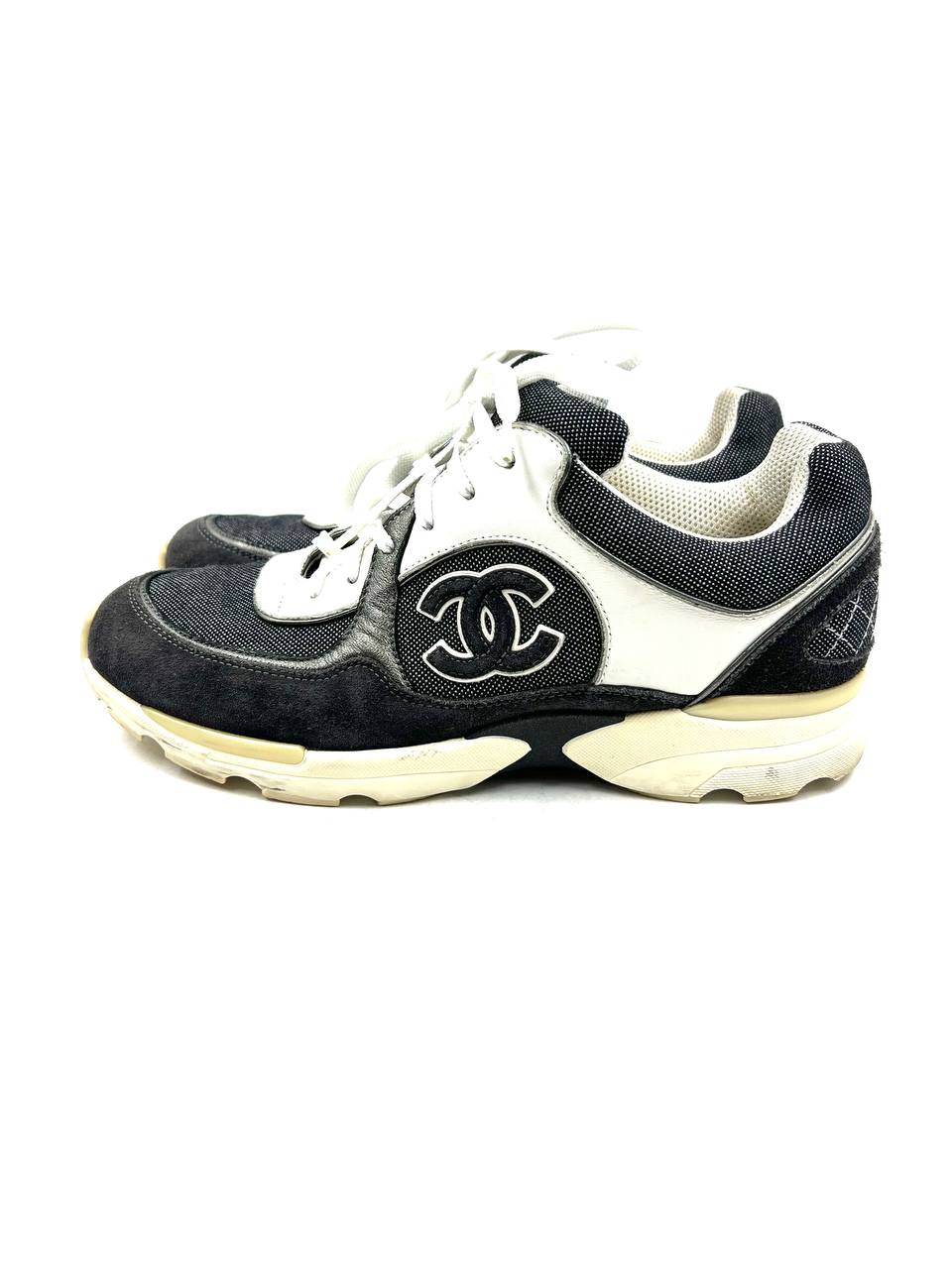 Chanel - Sneakers - 39