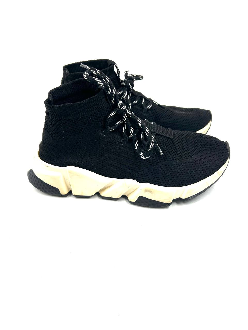 Balenciaga - Sneakers - 38