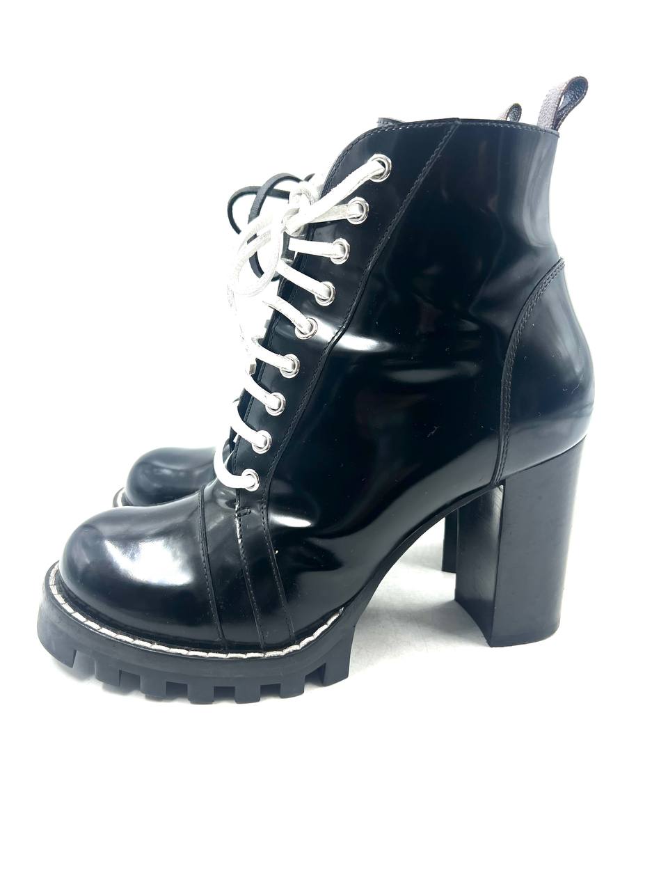 Louis Vuitton - Ankle Boots - 39