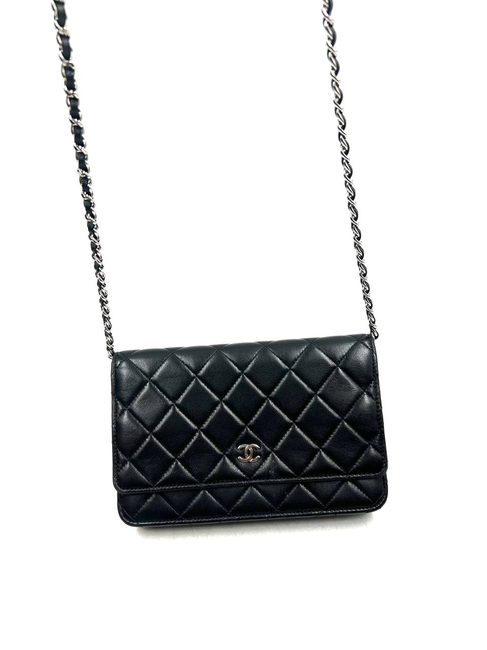 Chanel - Crossbody Bag