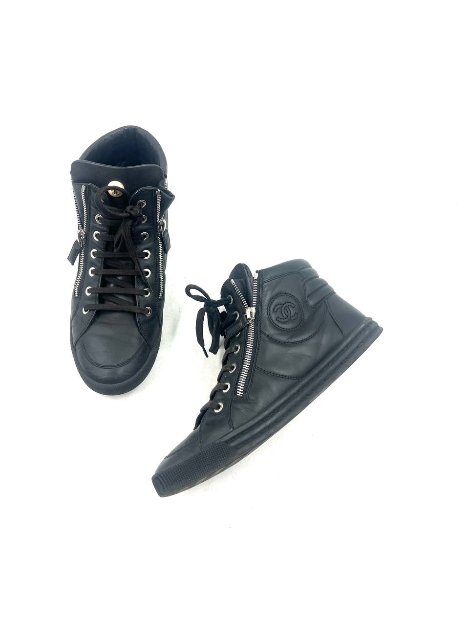 Chanel - Sneakers - 39.5
