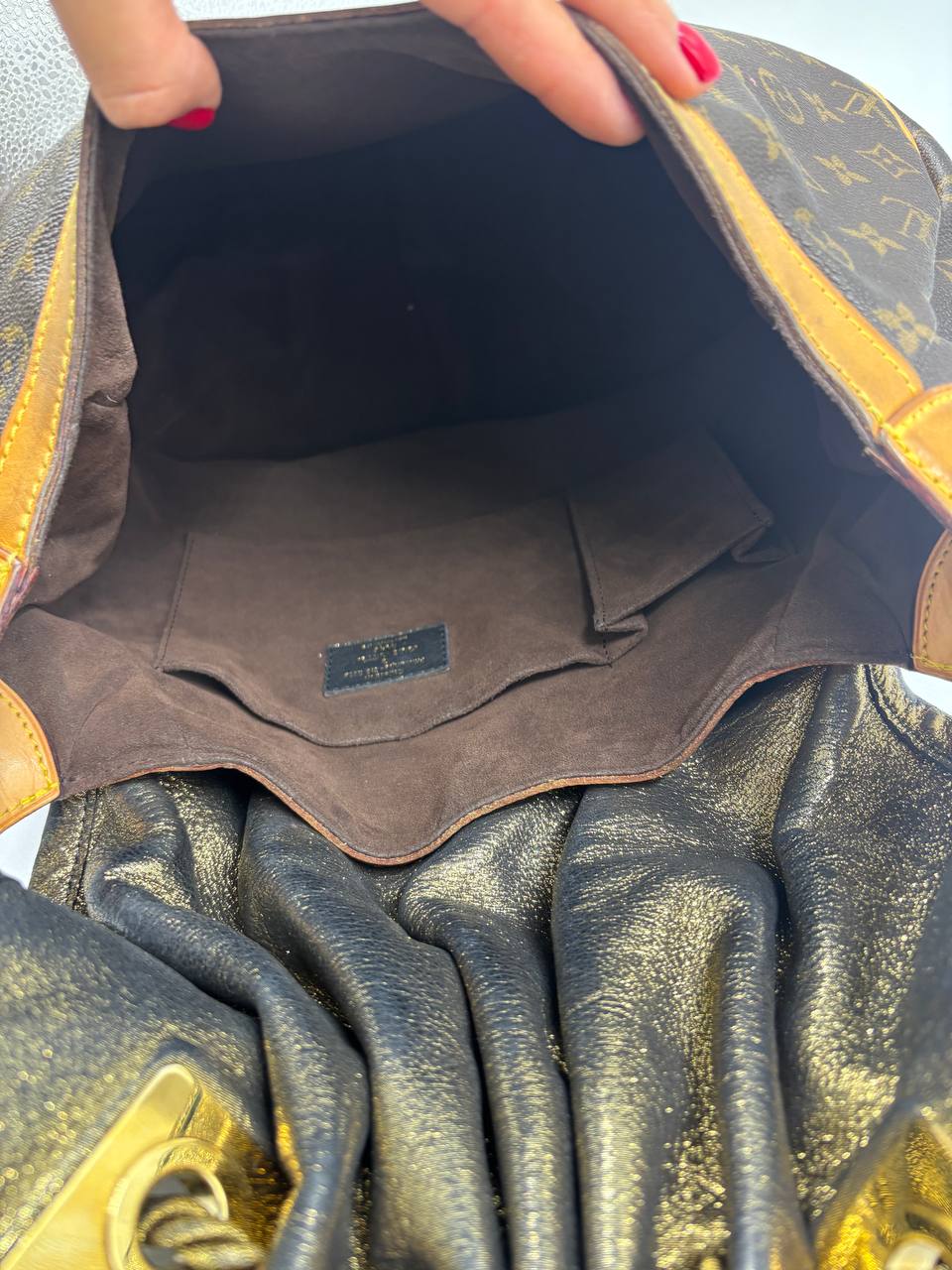 Louis Vuitton - Shoulder Bag