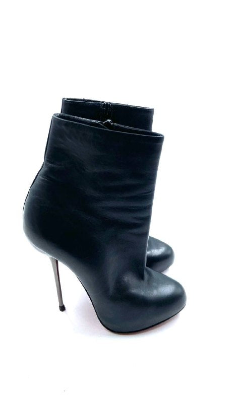 Louboutin - High Heels 35