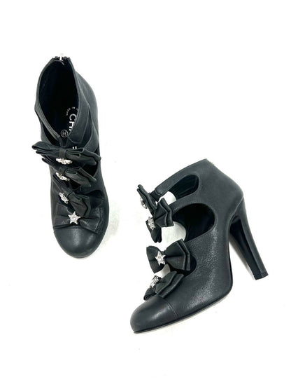 Chanel - high heels