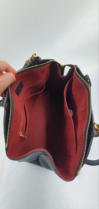 Louis Vuitton - Crossbody Bag