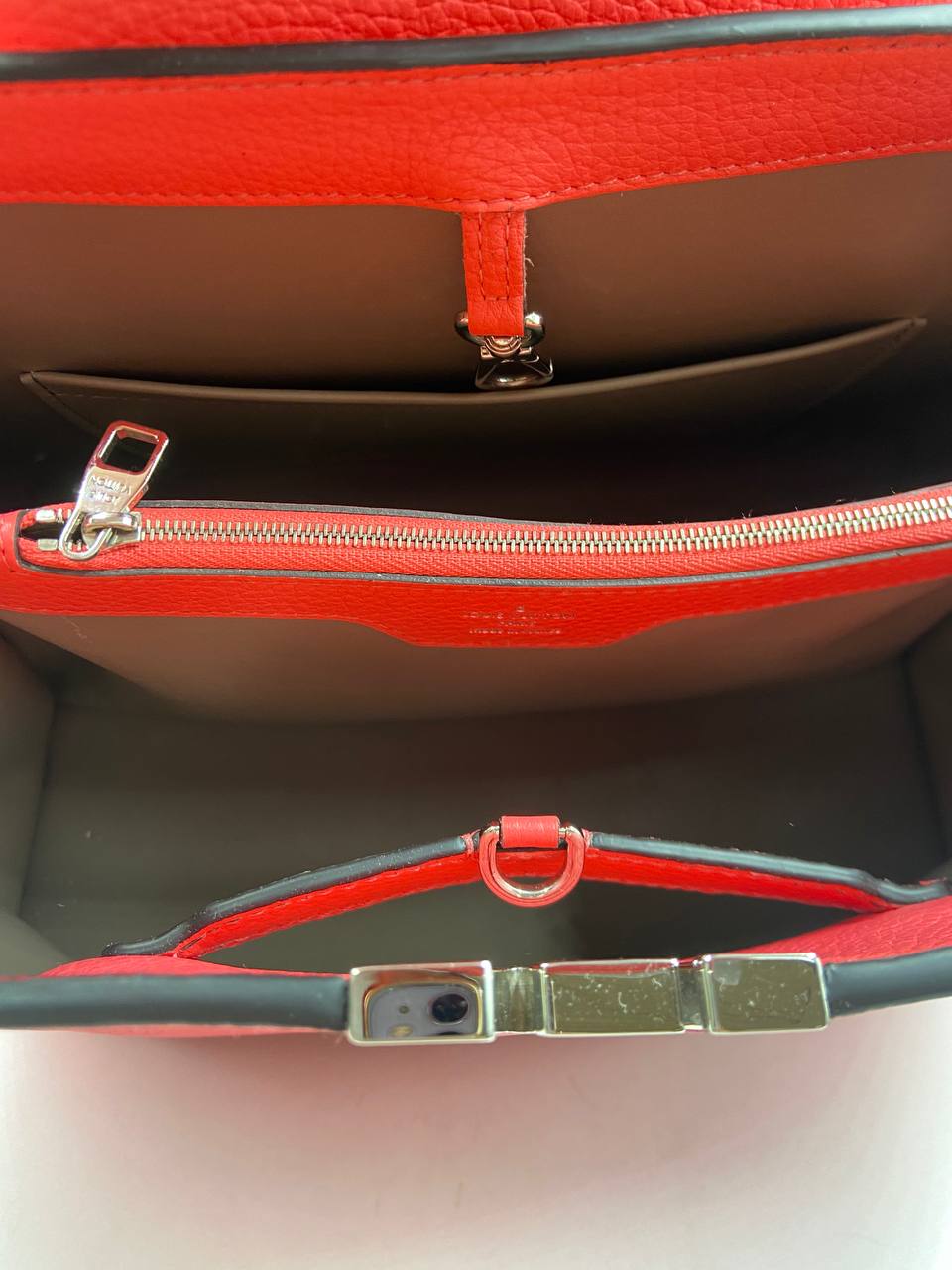 Louis Vuitton - bag
