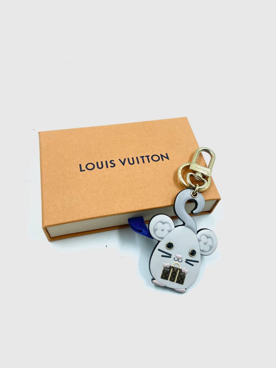Louis Vuitton - Keychain