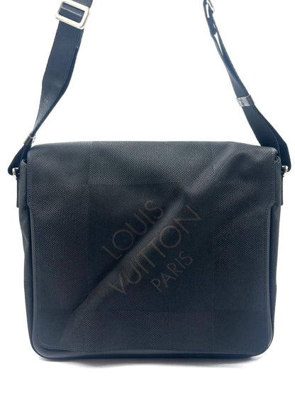 Louis Vuitton- bag