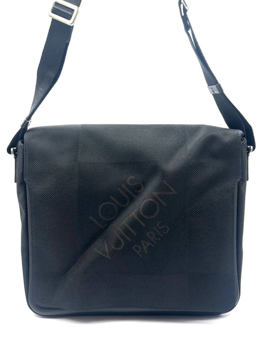 Louis Vuitton- bag