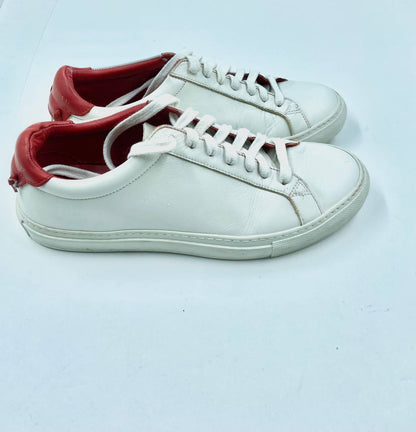 Givenchy - Sneakers 38