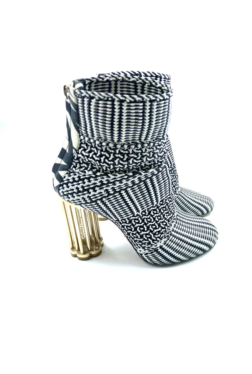 Ferragamo - Ankle boots 6.5