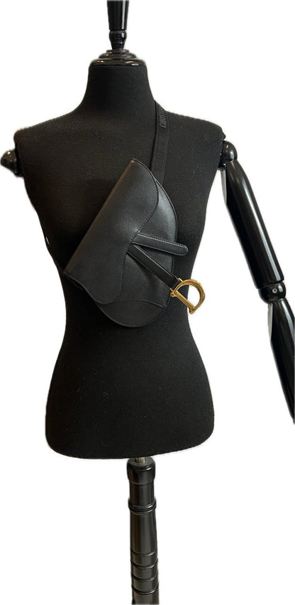 Dior - belt bag
