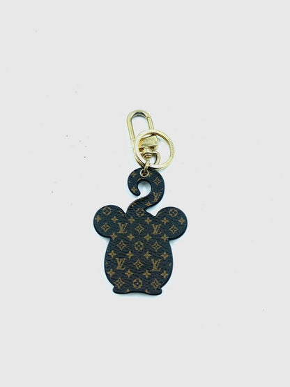 Louis Vuitton - Keychain