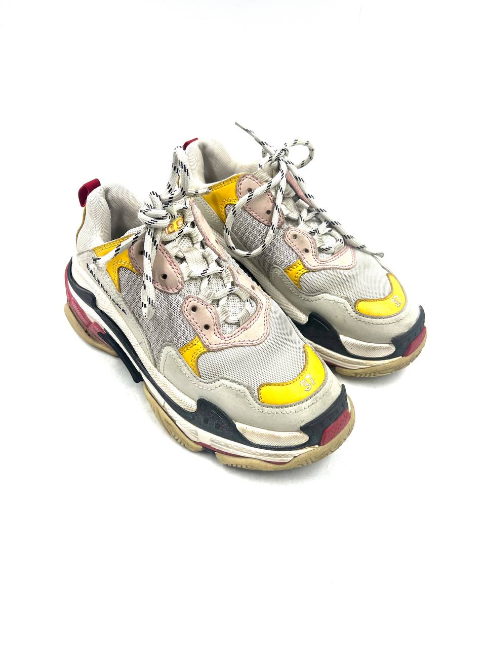 Balenciaga - Sneakers - 37