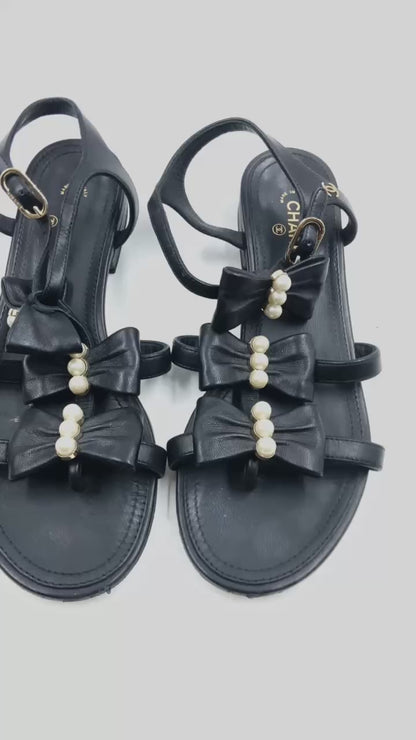 Chanel - sandals 35