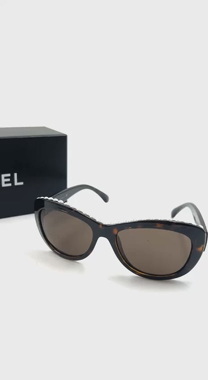 Chanel - sunglasses