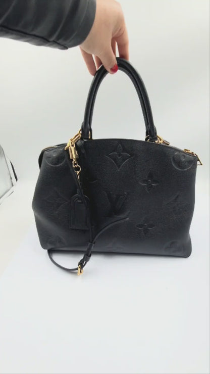 Louis Vuitton - Crossbody Bag