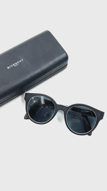 Givenchy - Sunglasses