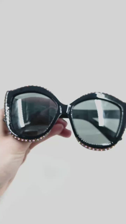 Gucci - sunglasses