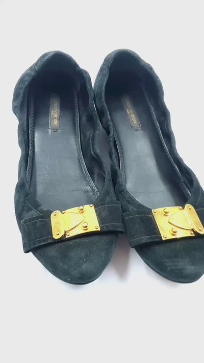 Louis Vuitton - Flats 39