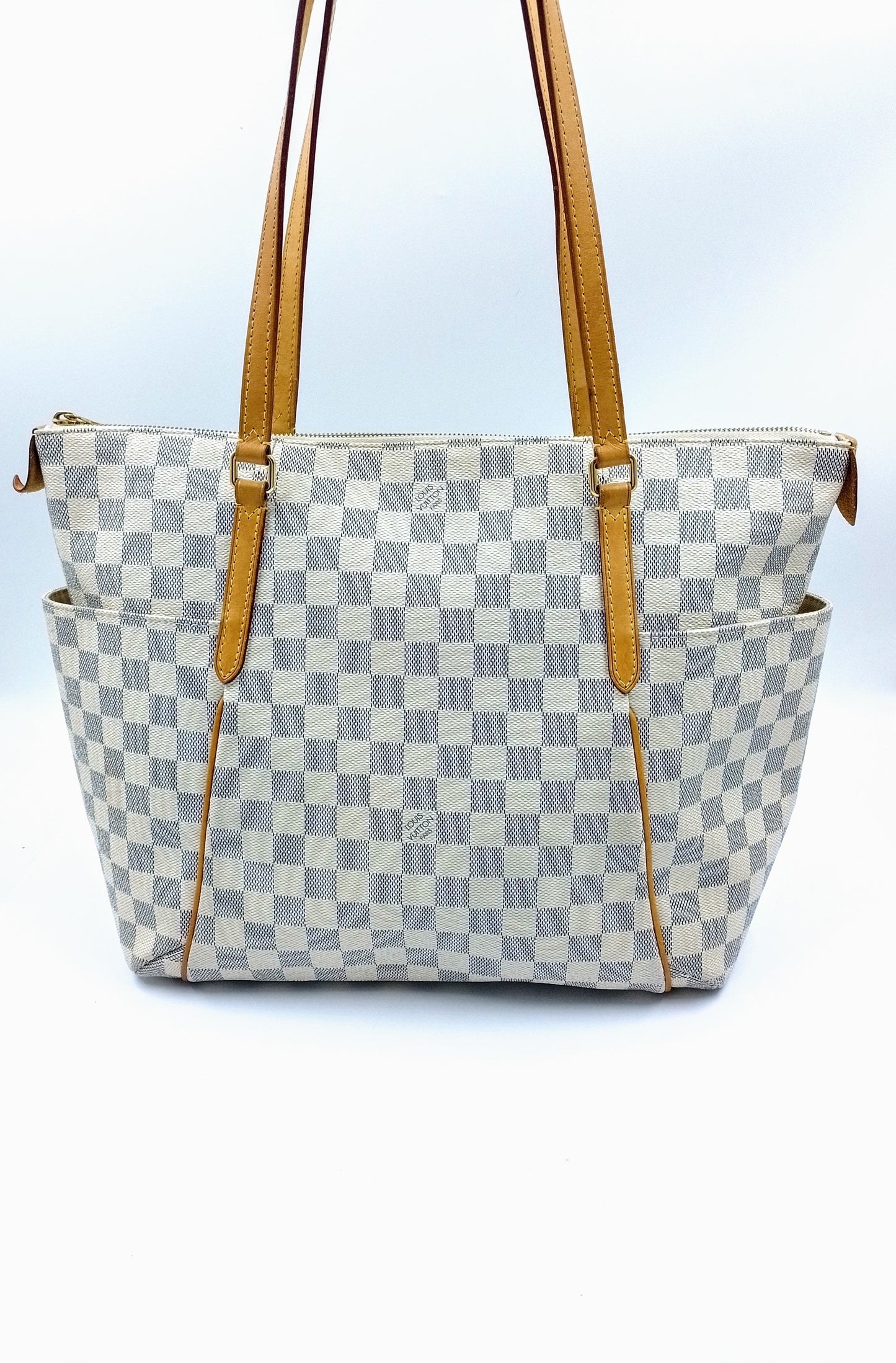 Louis Vuitton - Shoulder Bag